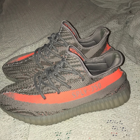 Adidas yeezy size 11 - Picture 3 of 5